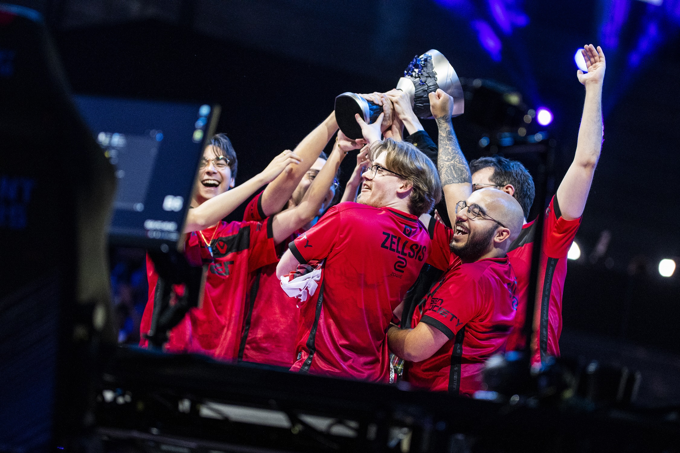 无畏契约马德里大师赛收官美洲赛区队伍sen夺冠