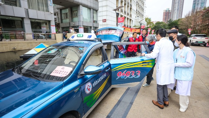 一桩好事做了22年，海博的哥“学雷锋”免费送康复病患出院回家