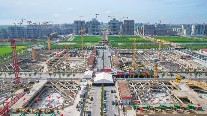 总投资近340亿元，临港新片区5周年重点项目集中开工