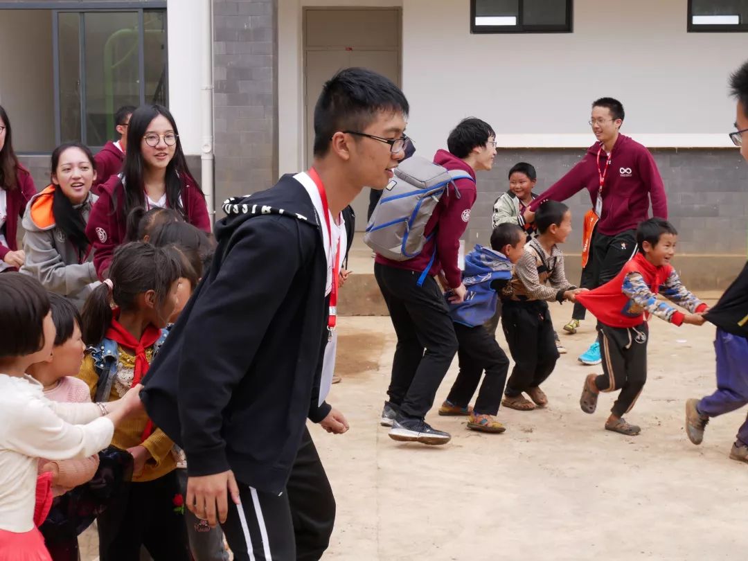 毕业后第一站即"返"洱源捐出全部奖学金,这两位上