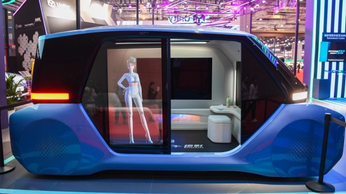 AI大模型、空间计算已“上车”，商汤绝影全球首创座舱3D视线交互即将亮相