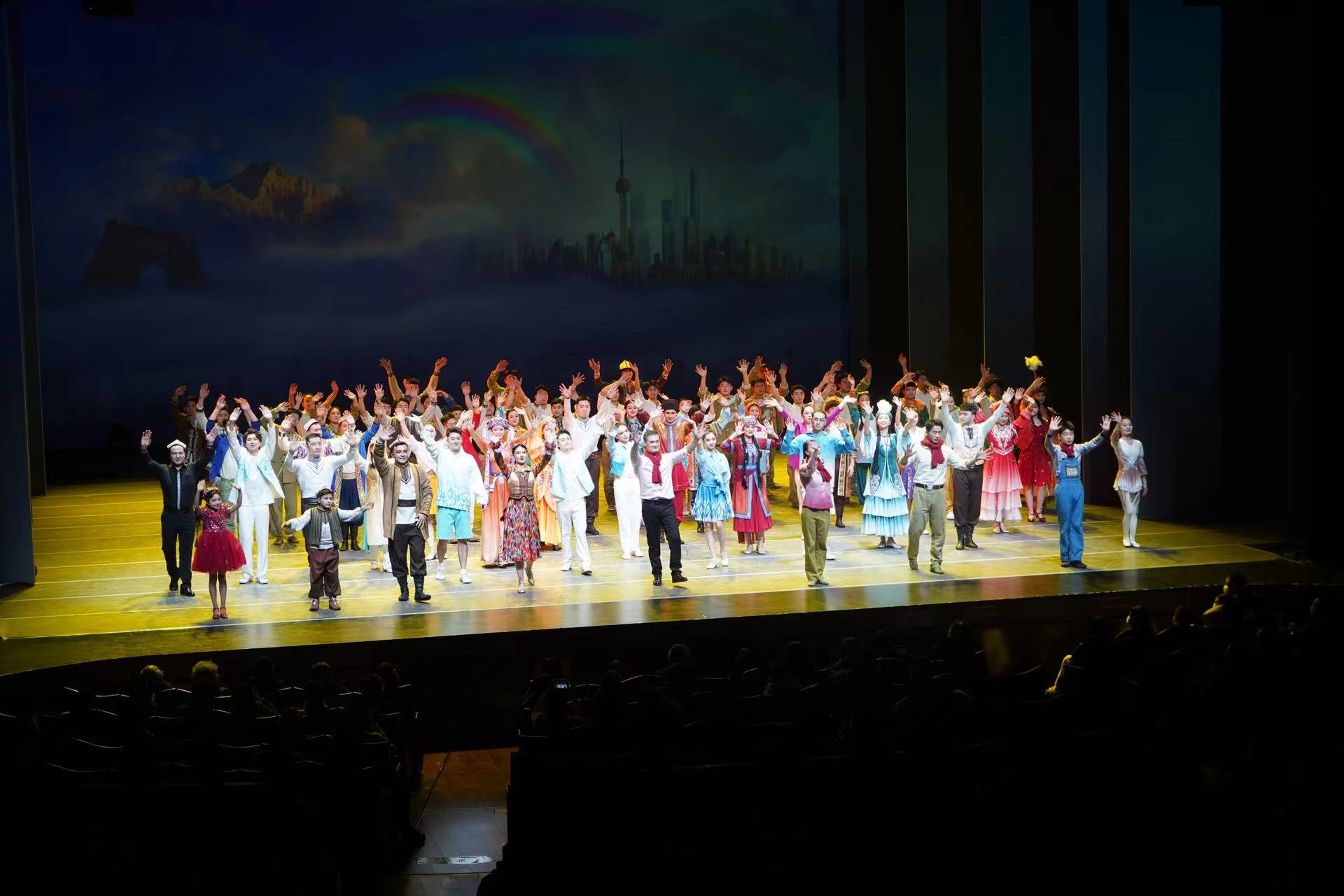 为上海援外干部新春专场表演杂技剧天山雪开启全国巡演