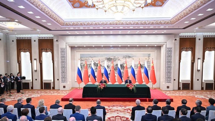 新华社权威速览 | 习近平主席谈中俄关系的“五个坚持”