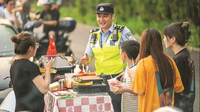 锚定现代化 改革再深化丨一张证透视“助企引才”法治化营商环境