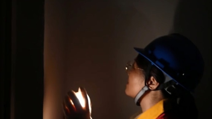 微电影 |  小蜜蜂大格局！看这支年轻志愿者服务队如何守护城市光明【全国大学生网络文化节获奖作品展映】