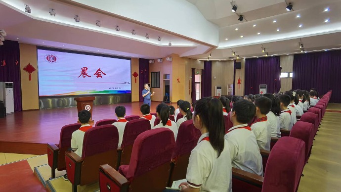 上海外国语大学附属奉贤实验中学：知行合一，自强不息