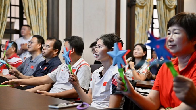 奥运观赛｜绝对优势拿下第七块金牌！陈芋汐启蒙教练：是梦想支持她走到今天