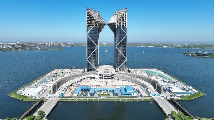 临港在建最高地标风采初显，西岛金融中心将于明年8月竣工交付