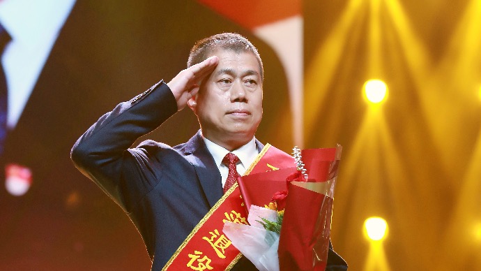 全国模范退役军人|江吟：航天精神铸就企业魂，军人担当书写公益情