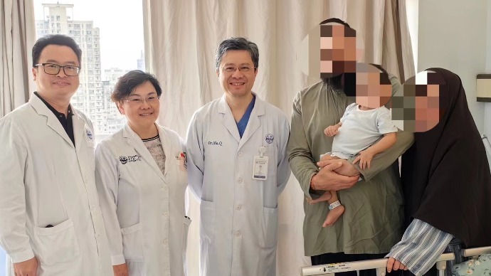 医线故事 | 他是第一个拿到中国行医执照的外籍医生，在上海行医10年