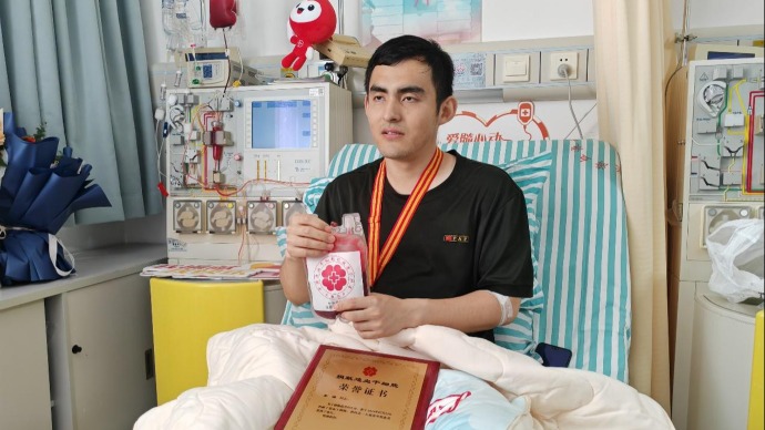 一份特殊的毕业礼物，一份生的希望！这位上海大学生成功捐献造血干细胞 