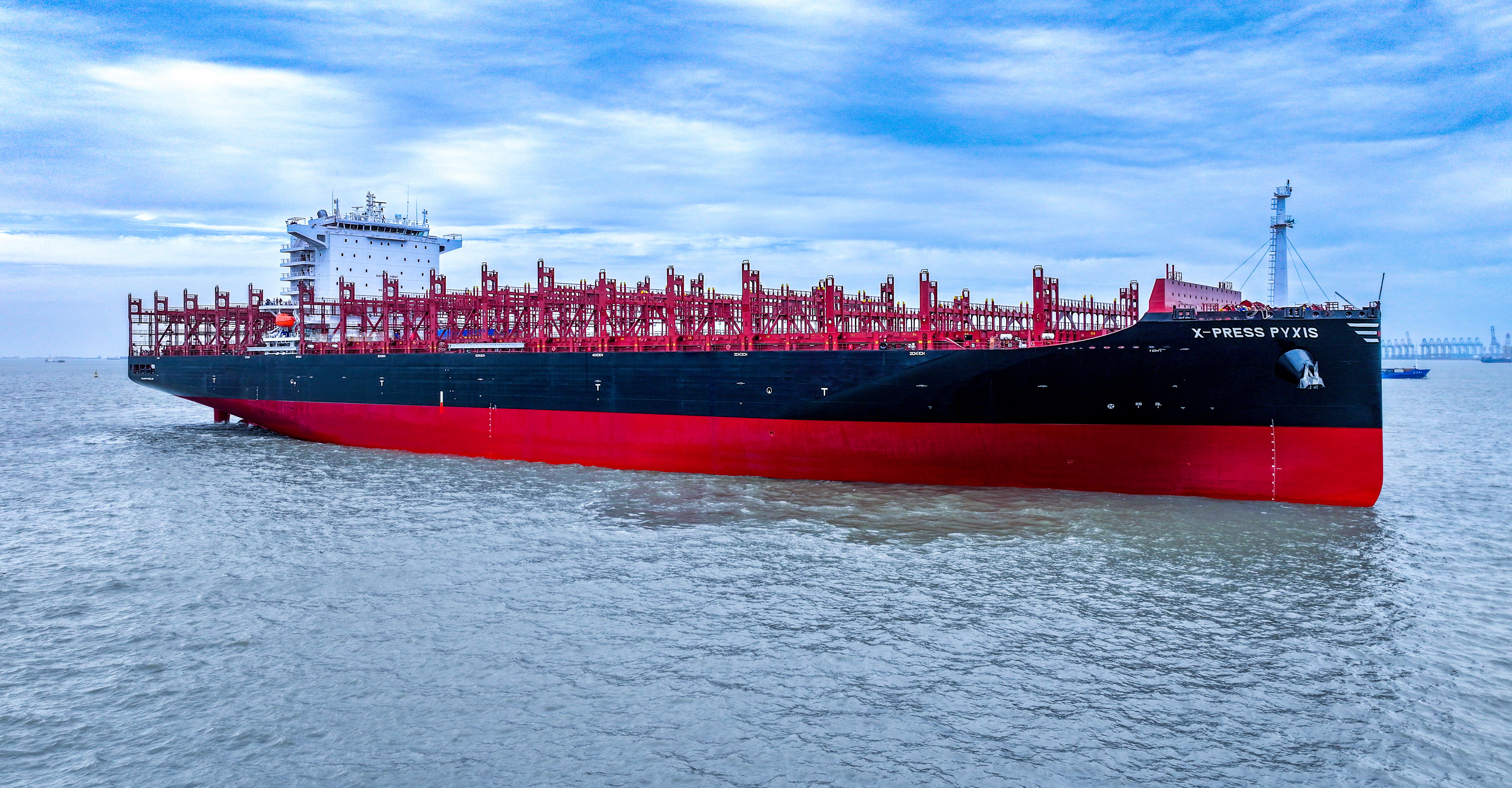 新订单签约 系列船收官!外高桥造船"红五月"业绩飘红