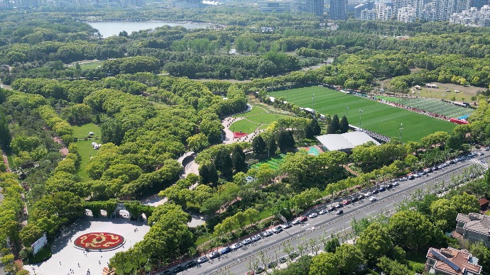 上海最大城市公园“破墙”24小时开放，应该怎么管？