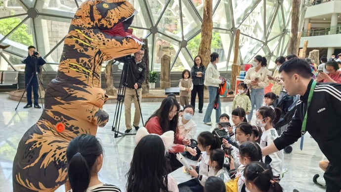 上海自然博物馆9岁了，是什么使它成为孩子们的校外知识宝库？