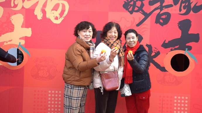 不一样的春节 | 15000只蜜桔赠吉祥，上海万佛寺正月初一开展助农公益行动