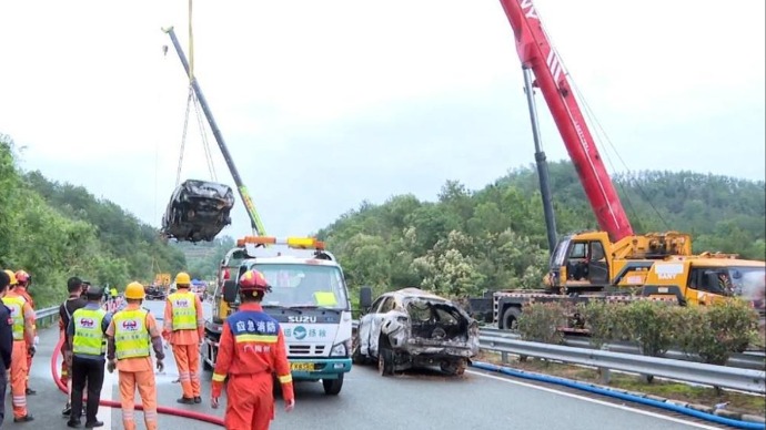 广东梅大高速路面塌方灾害已致48人死亡