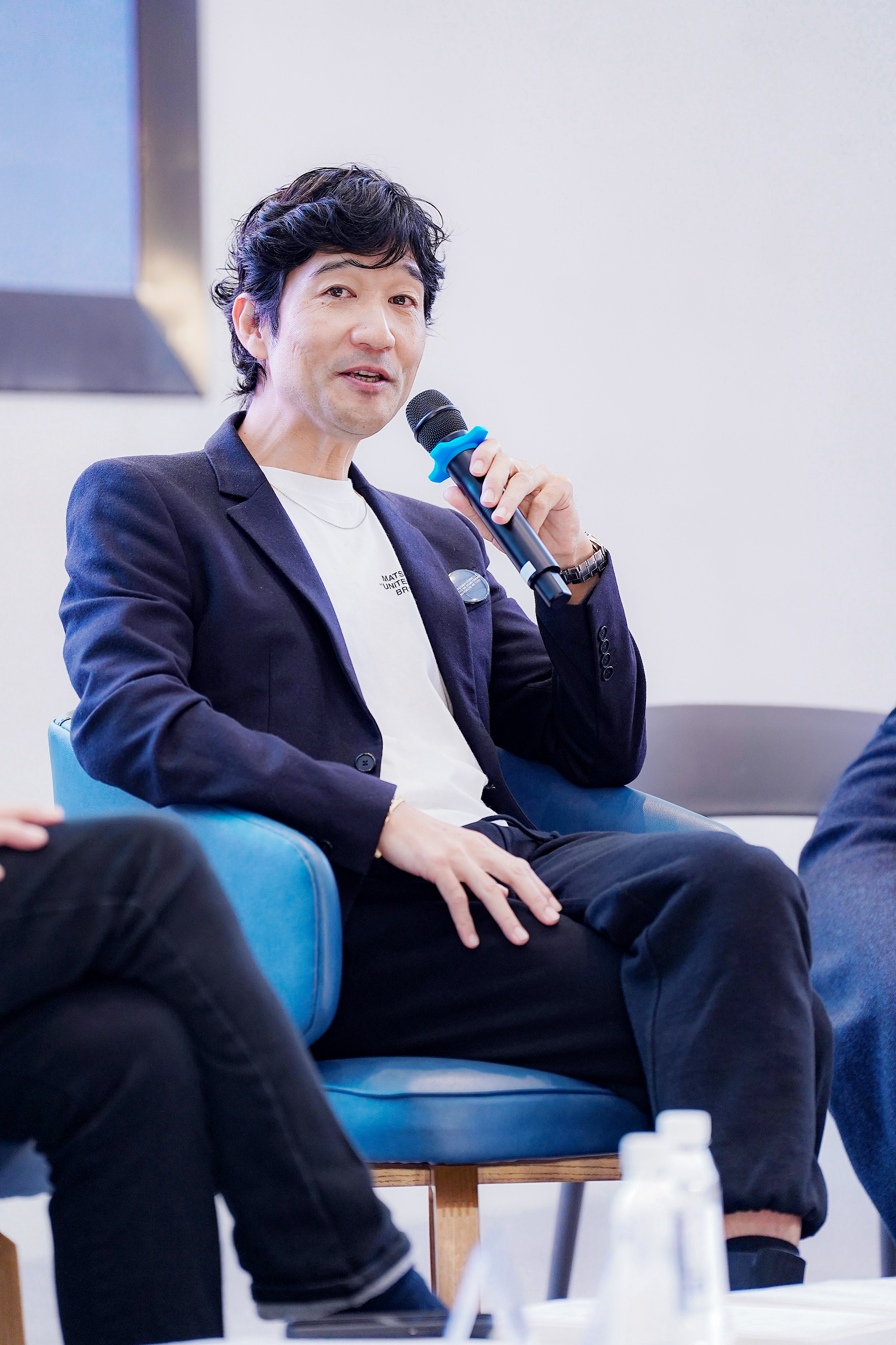 在松山智一的画笔下,高雅艺术与流行文化走进"雪月花时" _文汇