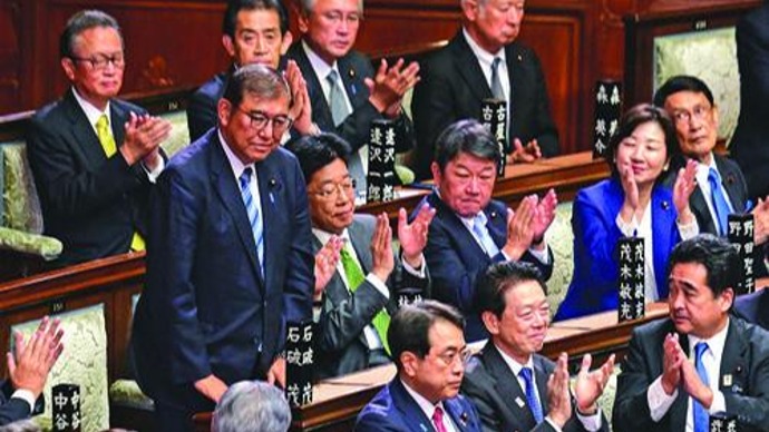 险些成为战后日本最“短命”首相，“石破丸”飘摇启航！