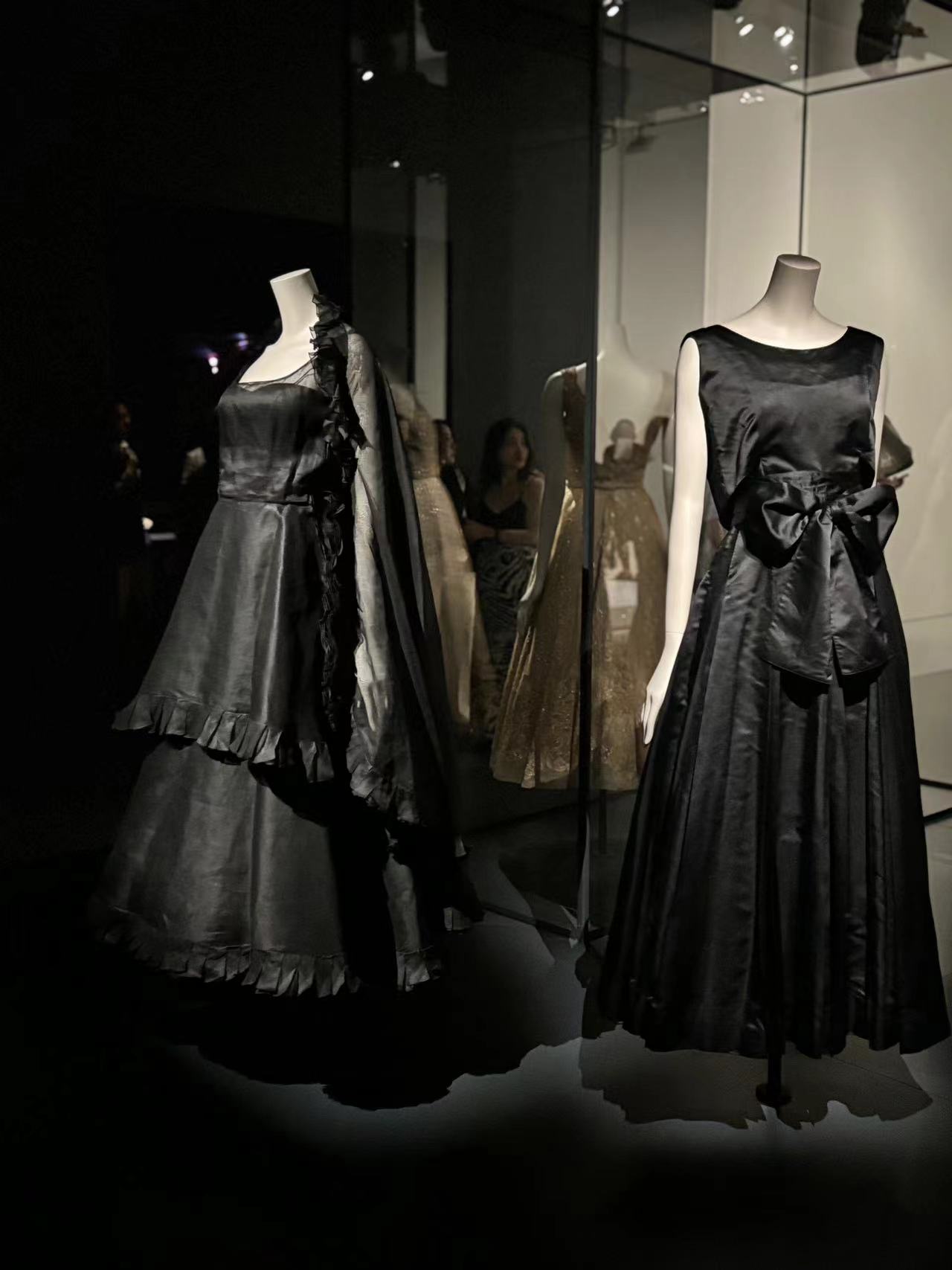 嘉柏丽尔·香奈儿中国首个作品回顾展登录申城,亮出鲜明的“时尚宣言”