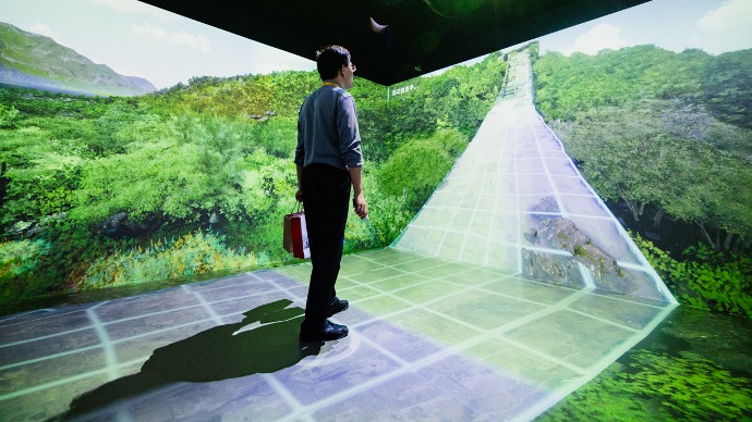 进博时光｜数字技术带你“爬”长城，腾讯首次亮相中国馆