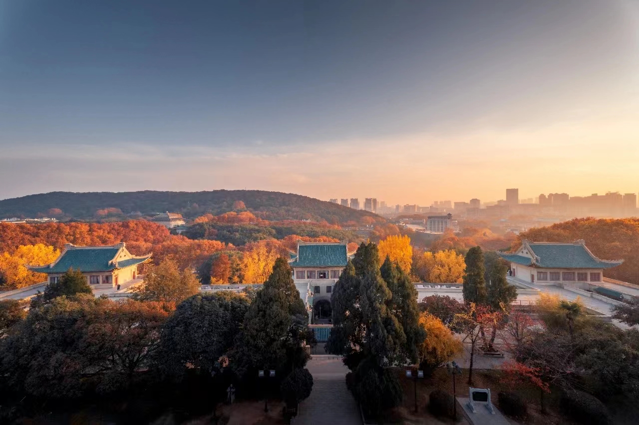 造卫星,雷军班,中法班……武汉大学:院内专业自由选,转出学院不受限