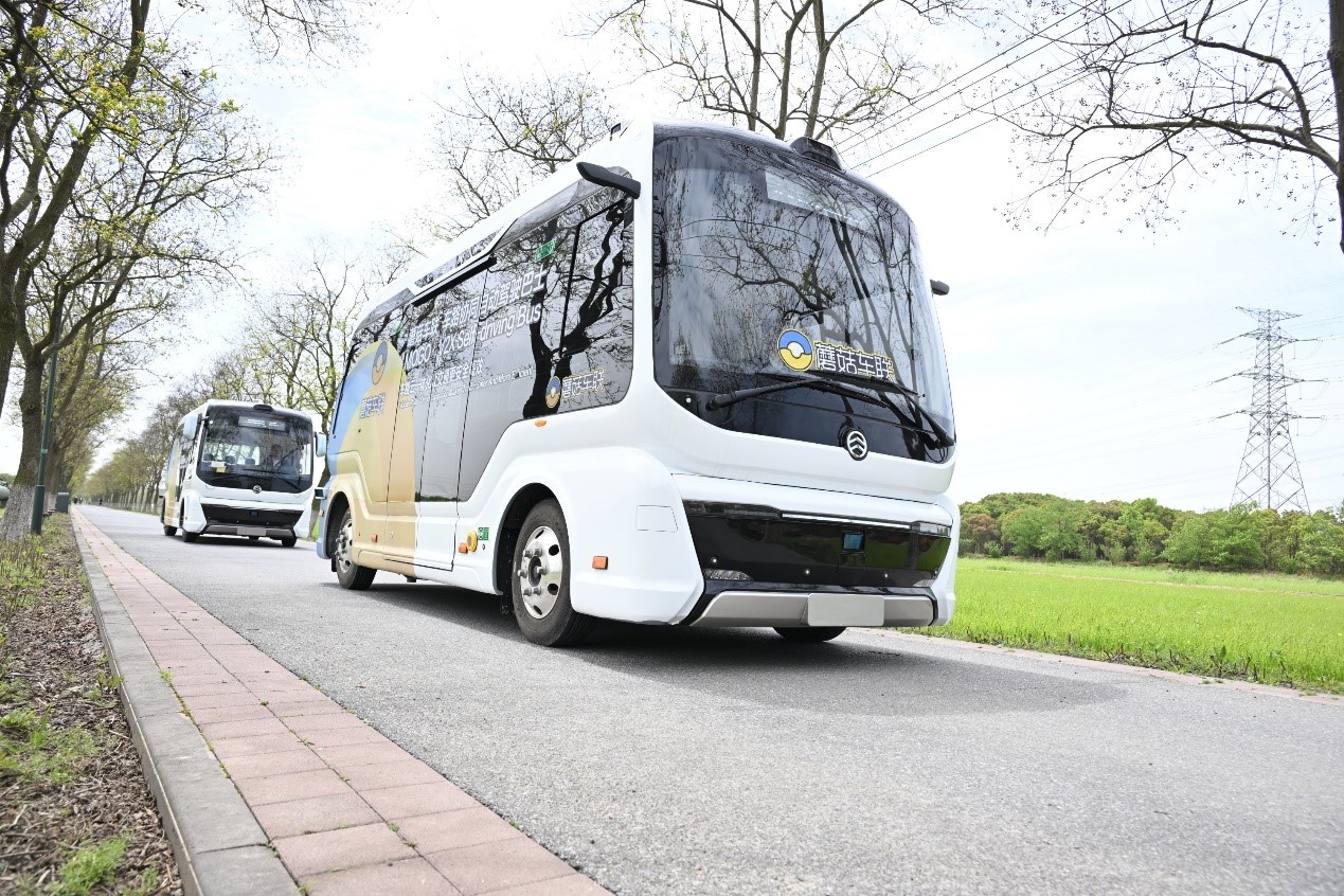 robobus有望引领自动驾驶大规模上路,金旅客车联手蘑菇车联向全国投放