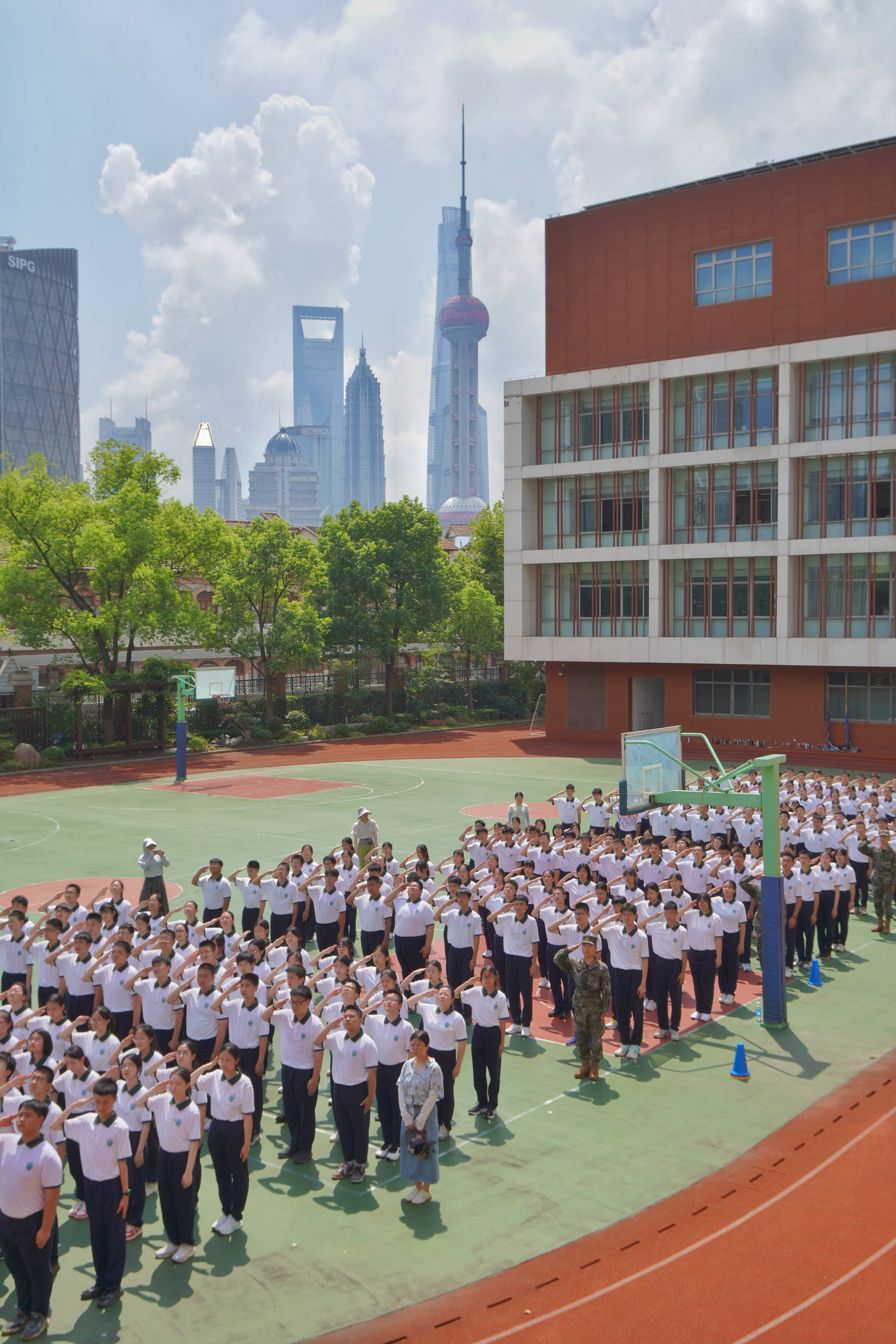 摄影类优秀作品主创人员或单位:上海音乐学院虹口区北虹高级中学推荐