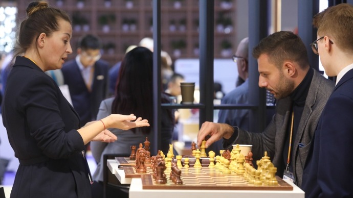 进博会|第七届进博会昨天落幕，按一年计意向成交金额达800.1亿美元