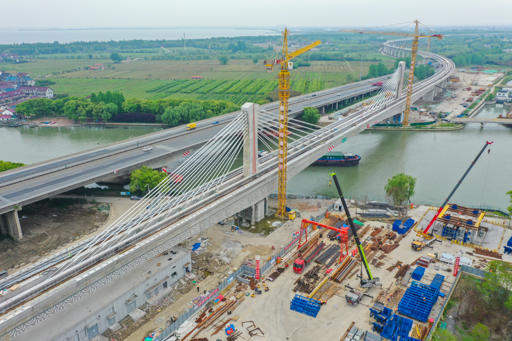 图说│上海轨道交通17号线西延伸实现全线"长轨通",多