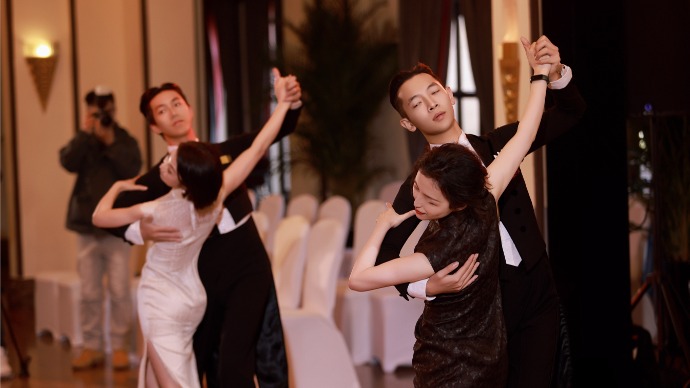和平饭店迎来艺术盛宴，上海国际舞会展现东西方文化交融之美