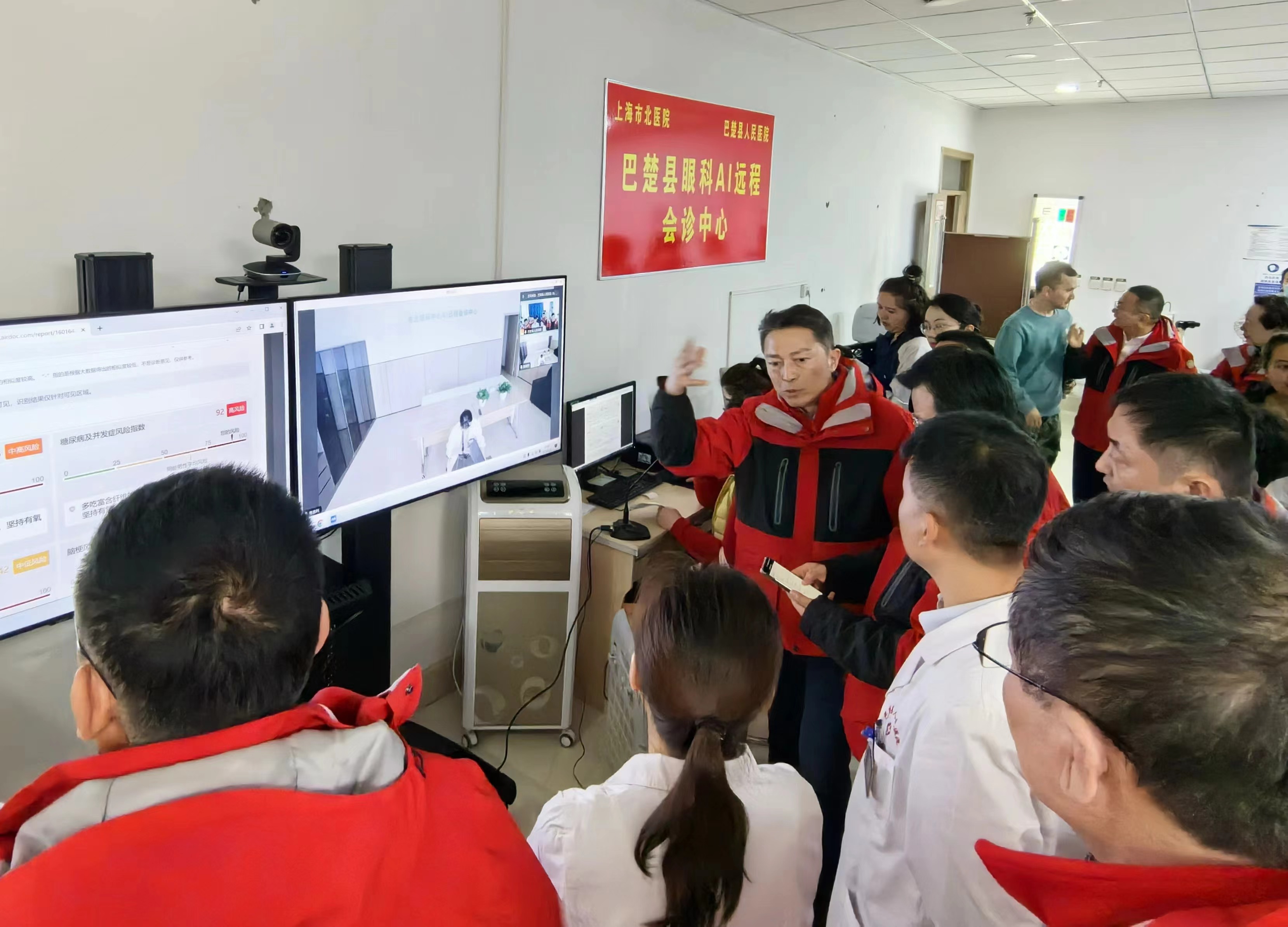 上海眼科专家团赴新疆巴楚送光明中医疗法收获近视眼防控喜人成效