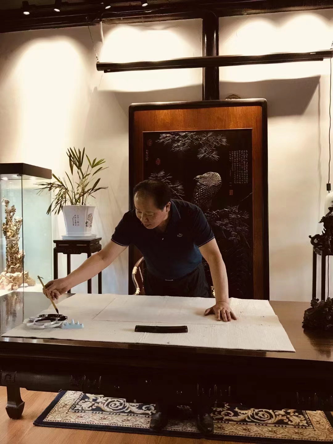 以笔墨致敬传统文化,军旅书法家展出62幅作品